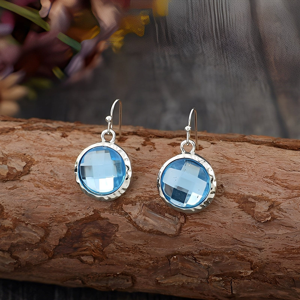 Azura – Vintage-Ohrringe mit blauen Akzenten