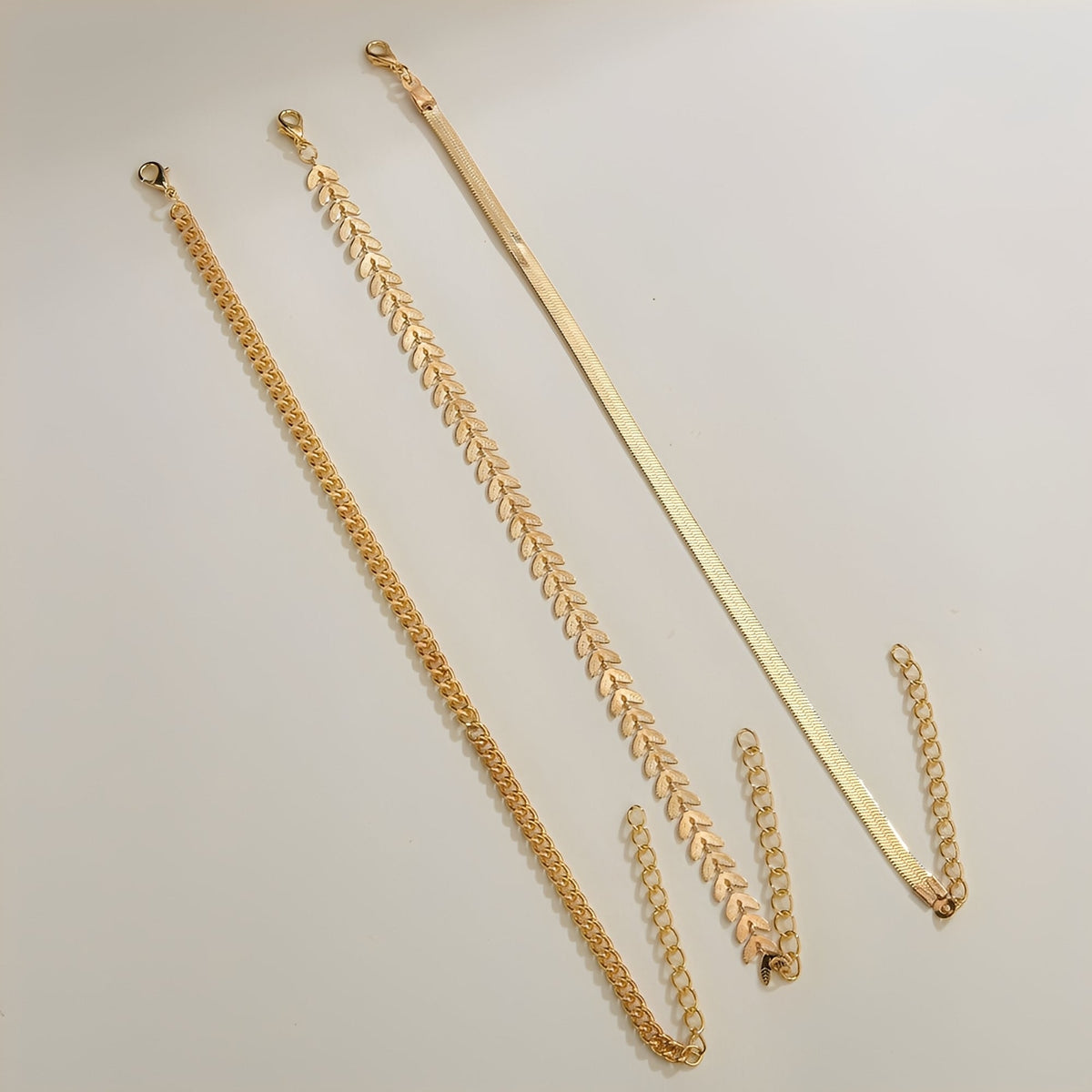 Odelia – Stilvolles goldenes Fußkettchen