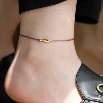Solara – Zartes Glitzer-Fußarmband