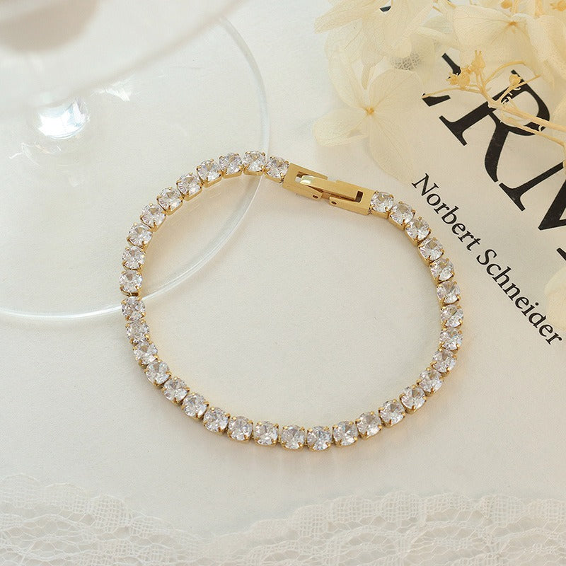 Zirea – Elegantes Kettenarmband