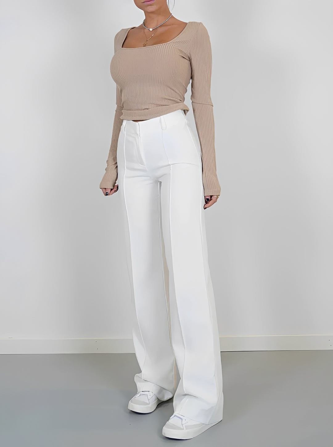 Nancy - Gerade geschnittene Bootcut-Hose für Damen