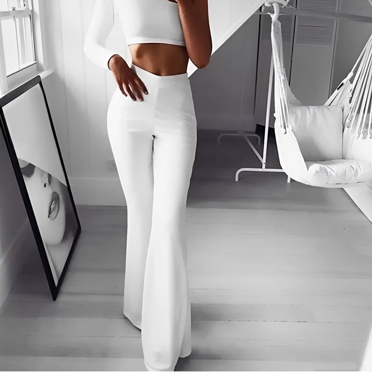 Keiran - Stilvolle Hose mit ausgestelltem Bein und engem Schnitt