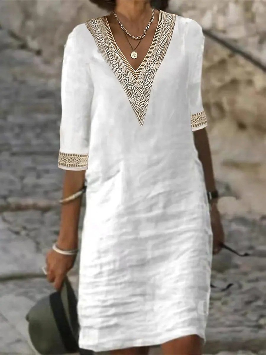 Jana - V-Ausschnitt Kleid mit Spitzendetails