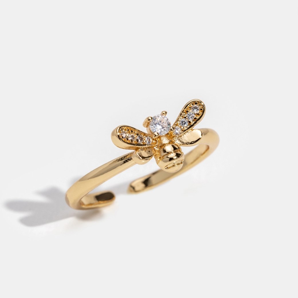 Laila – Ring mit Bienenmotiv und funkelnden Details