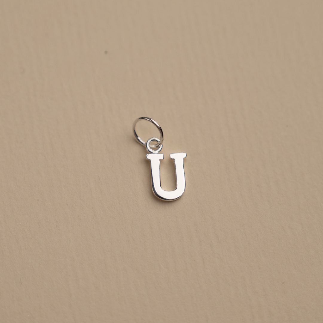 Nadia - Buchstabenanhänger in Silber