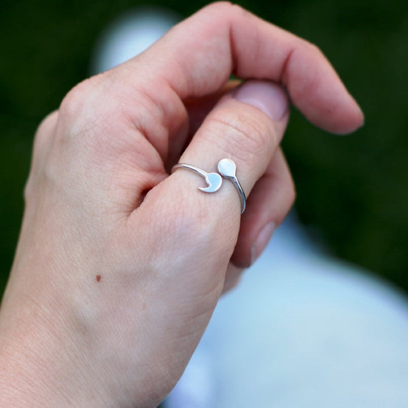Eleganter Semikolonring - Ring der Resilienz