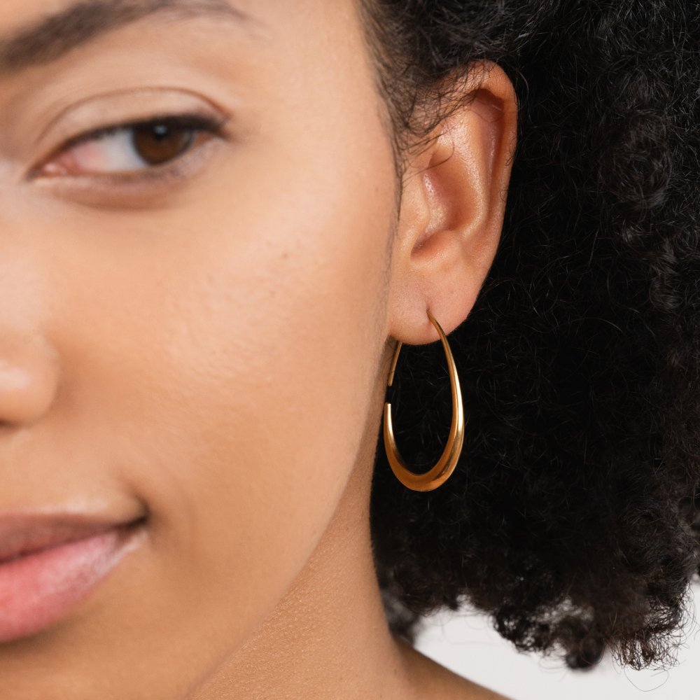 Nica – Moderne goldene Creolen
