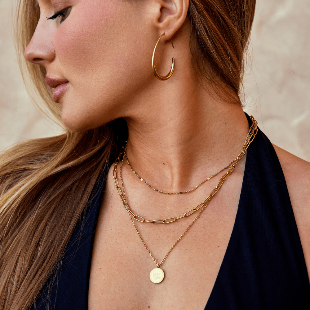 Nica – Moderne goldene Creolen