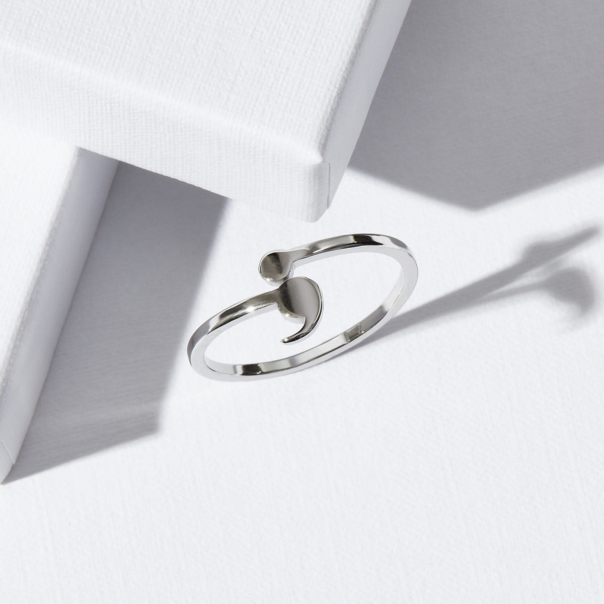 Eleganter Semikolonring - Ring der Resilienz