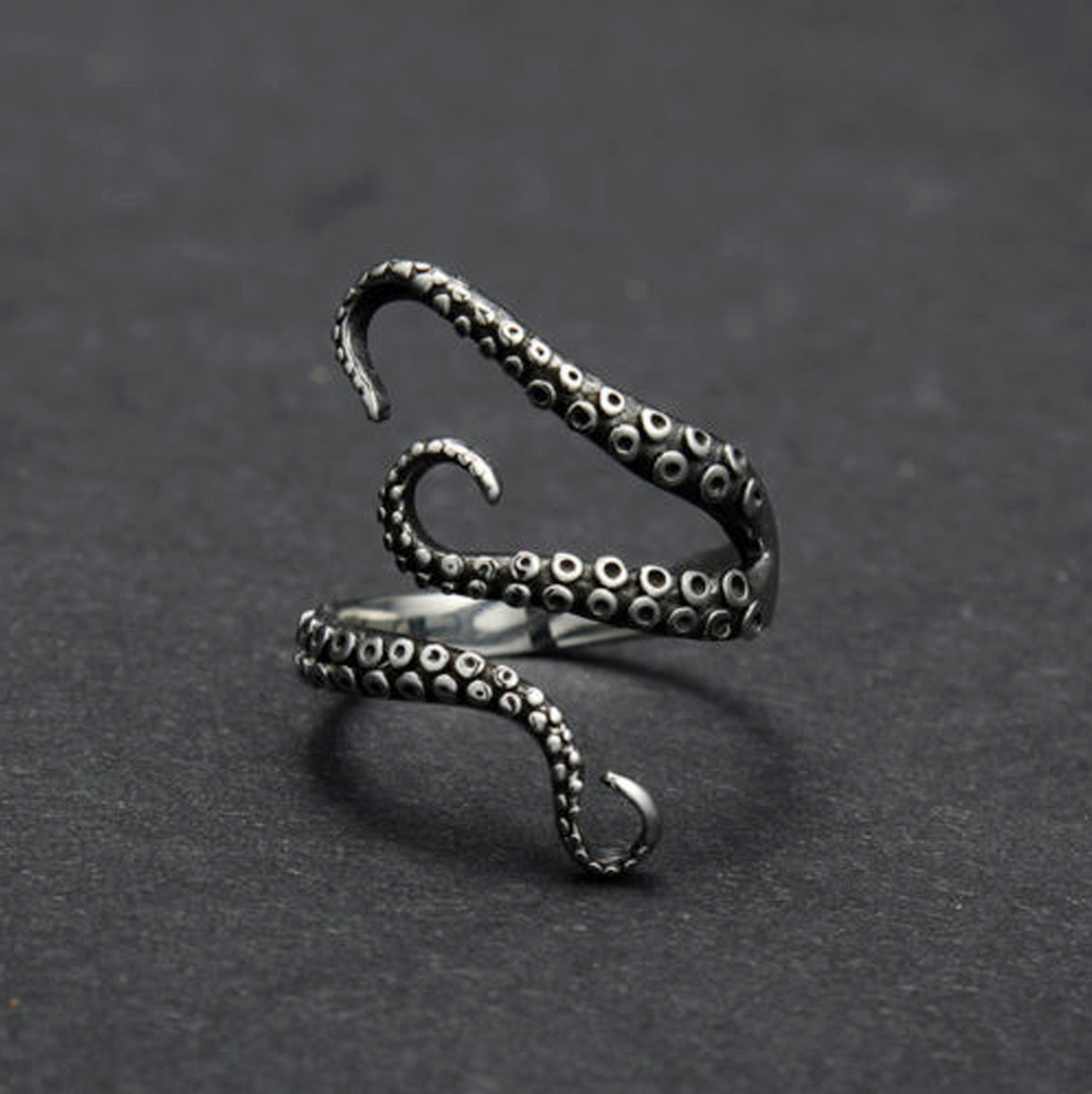 Thalassa – Anpassbarer Ring mit Oktopus-Tentakel
